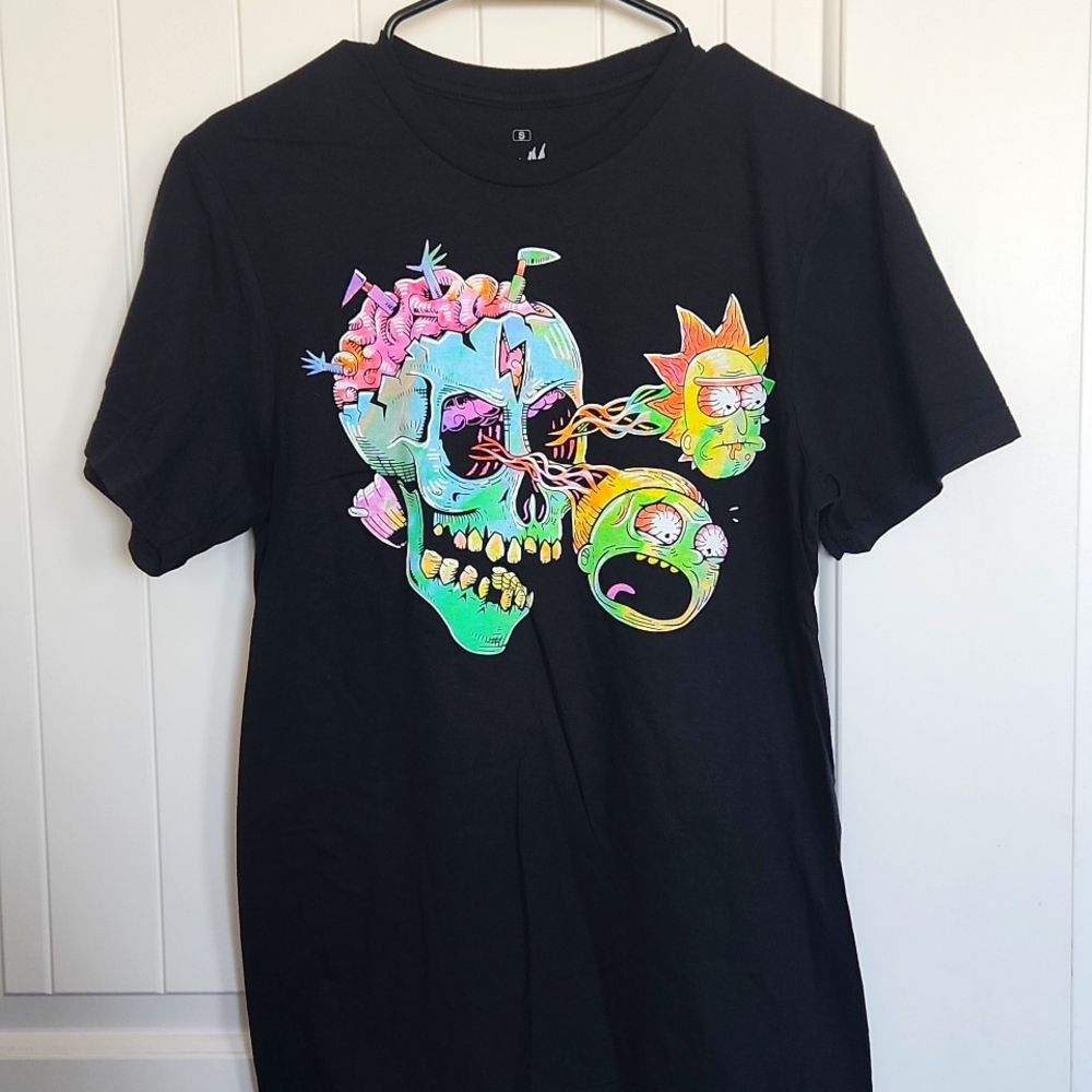 NWOT Rick and Morty Graphic T Shirt Men Size Small
